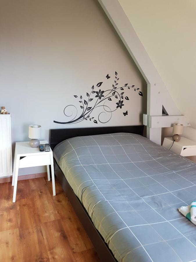 Charmante Chambre D'Hotes En Normandie Apartment Valognes Exterior photo
